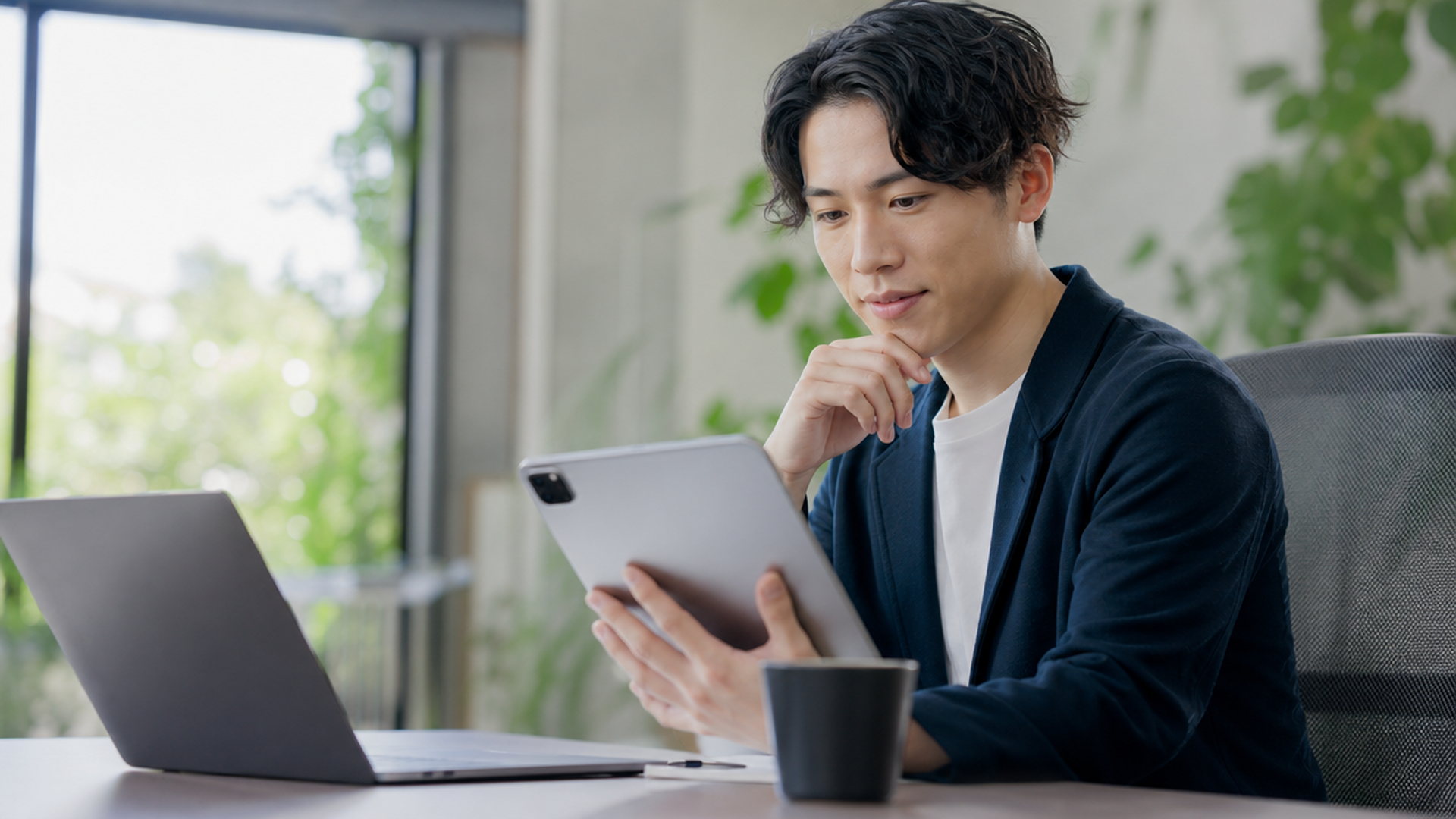 導入事例8:1年で月商2200%増大、ベストセラー3商品獲得